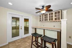 6701 Orchard Dr N, Saint Petersburg, FL 33702 - Photo 23