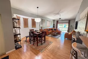 317 28th St W, Palmetto, FL 34221 - Photo 5