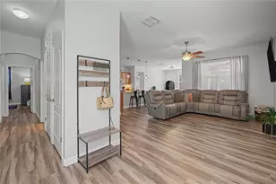 10634 Lucaya Dr, Tampa, FL 33647 - Photo 9