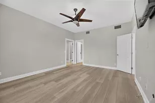 5401 Cafrey Pl, Apollo Beach, FL 33572 - Photo 37