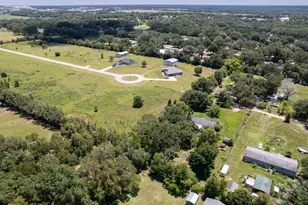 8700 Heather Dr, Zephyrhills, FL 33540 - Photo 43