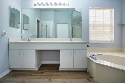 1624 Brookton Green Drive, Sun City Center, FL 33573 - Photo 23