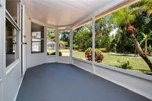 1624 Brookton Green Dr, Sun City Center, FL 33573 - Photo 33