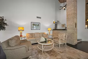 10497 Longwood Dr, Seminole, FL 33777 - Photo 11
