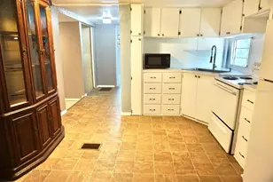 980 7th St NW, Largo, FL 33770 - Photo 7