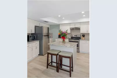 8120 Canterbury Circle, Seminole, FL 33777 - Photo 25