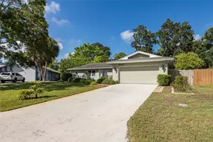 8120 Canterbury Cir, Seminole, FL 33777 - Photo 3