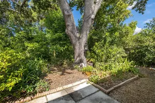 8120 Canterbury Cir, Seminole, FL 33777 - Photo 61