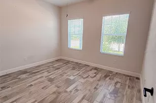 5723 Silver Sun Dr, Apollo Beach, FL 33572 - Photo 5