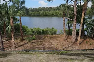 760 Seaview Dr, Crystal Beach, FL 34681 - Photo 7