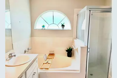908 45th Street E, Bradenton, FL 34208 - Photo 13