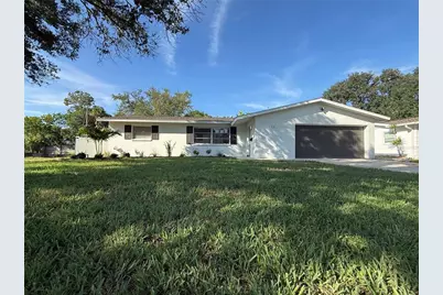 1760 Georgia Avenue NE, Saint Petersburg, FL 33703 - Photo 1