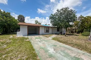 1515 Maple Dr, Fort Myers, FL 33907 - Photo 1