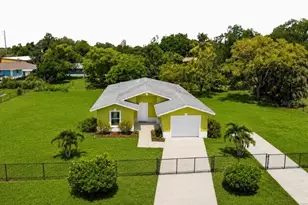 1938 Lillie St, Fort Myers, FL 33916 - Photo 1