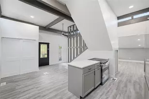 7210 Valrie Ln, Riverview, FL 33569 - Photo 9