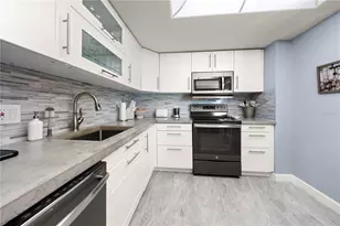 675 S Gulfview Blvd, Clearwater Beach, FL 33767 - Photo 9