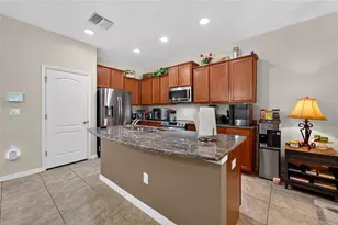 10411 Red Carpet Ct, Riverview, FL 33578 - Photo 7