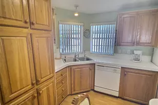136 Pindo Palm St W, Largo, FL 33770 - Photo 5