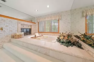 220 Harbor View Ln, Largo, FL 33770 - Photo 43