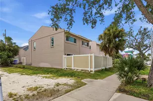 3120 Beach Blvd S, Gulfport, FL 33707 - Photo 29