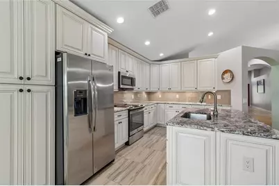18868 Maisons Drive, Lutz, FL 33558 - Photo 19