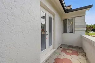 141 Giralda Blvd NE, Saint Petersburg, FL 33704 - Photo 37