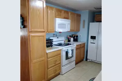 10473 Holiday Shores Drive #303, Largo, FL 33773 - Photo 3