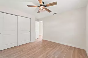 4700 Chancellor St NE, Saint Petersburg, FL 33703 - Photo 37