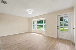 4700 Chancellor St NE, Saint Petersburg, FL 33703 - Photo 19