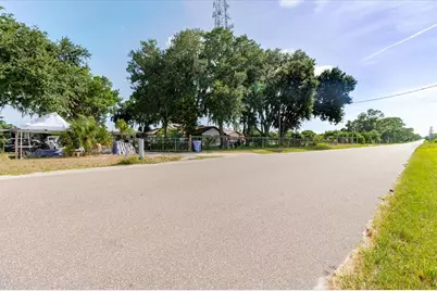 11109 Sumner Road, Wimauma, FL 33598 - Photo 9