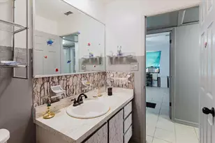 11109 Sumner Rd, Wimauma, FL 33598 - Photo 45