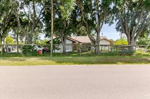 11109 Sumner Rd, Wimauma, FL 33598 - Photo 5