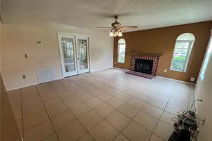 11940 Skylake Pl, Temple Terrace, FL 33617 - Photo 3