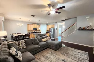411 Rock Springs Cir, Groveland, FL 34736 - Photo 17