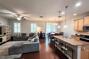 411 Rock Springs Cir, Groveland, FL 34736 - Photo 9