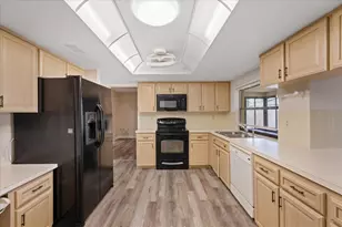 7025 Kingsway Dr, Port Richey, FL 34668 - Photo 29