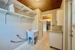 360 72nd Ave, Saint Petersburg, FL 33706 - Photo 19