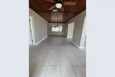 360 72nd Avenue, Saint Petersburg, FL 33706 - Photo 5