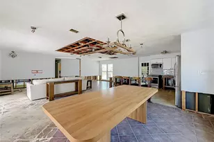 7905 11th Ave S, Saint Petersburg, FL 33707 - Photo 9