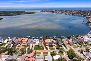 6527 Bayou Grande Blvd NE, Saint Petersburg, FL 33702 - Photo 1