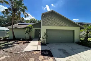 18425 Swan Lake Dr, Lutz, FL 33549 - Photo 17