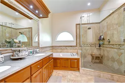 1009 Emerald Creek Drive, Valrico, FL 33596 - Photo 25
