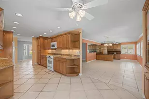 1242 W Del Webb Blvd, Sun City Center, FL 33573 - Photo 13
