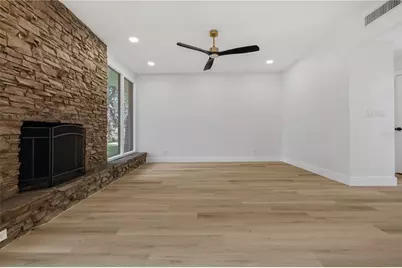 426 Fern Cliff Avenue, Tampa, FL 33617 - Photo 15