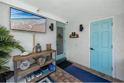136 143rd Avenue E, Madeira Beach, FL 33708 - Photo 15