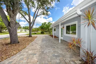 4095 Locust St NE, Saint Petersburg, FL 33703 - Photo 11