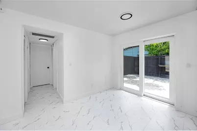 4095 Locust Street NE, Saint Petersburg, FL 33703 - Photo 17