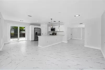4095 Locust Street NE, Saint Petersburg, FL 33703 - Photo 13