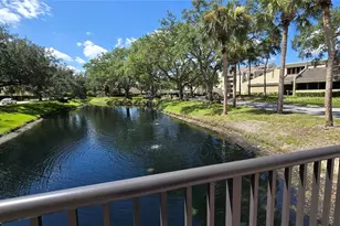 13626 Greenfield Dr, Tampa, FL 33618 - Photo 23