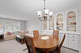 36957 Grace Ave, Zephyrhills, FL 33542 - Photo 15